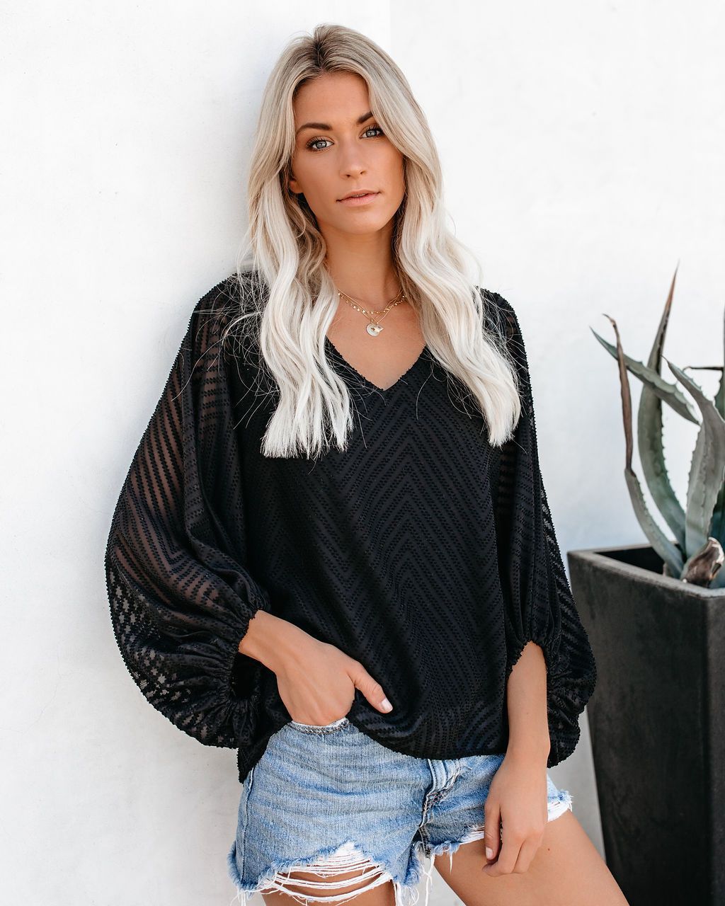 Chiffon-Bluse mit V-Ausschnitt & Laternenärmeln