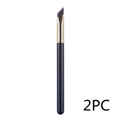 3D Augenbrauen-Pinsel mit Concealer-Applikator {{ Stilwerk }}