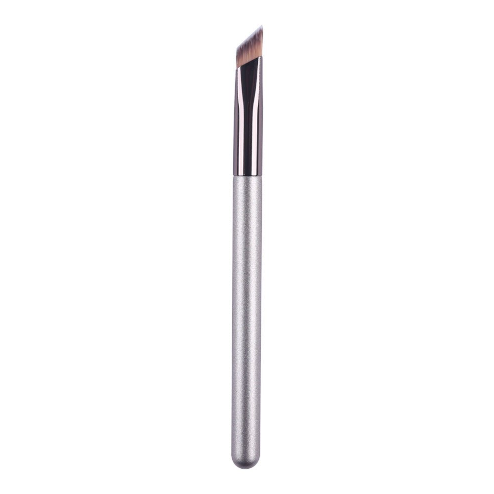 3D Augenbrauen-Pinsel mit Concealer-Applikator {{ Stilwerk }}