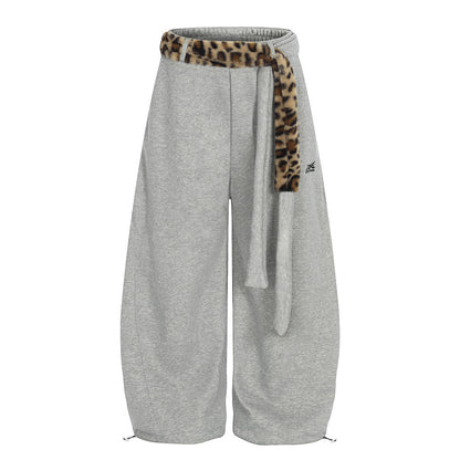 Velvet curved knife sweatpants