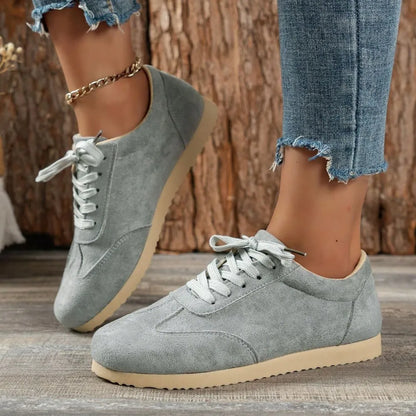 Lace Up Round Toe Sneakers