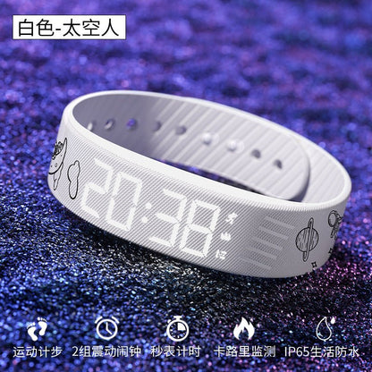 DaniFest Fitnessarmband in Weiß mit Astronauten-Motiv, digitalem Display und wasserdichtem Design für Mädchen