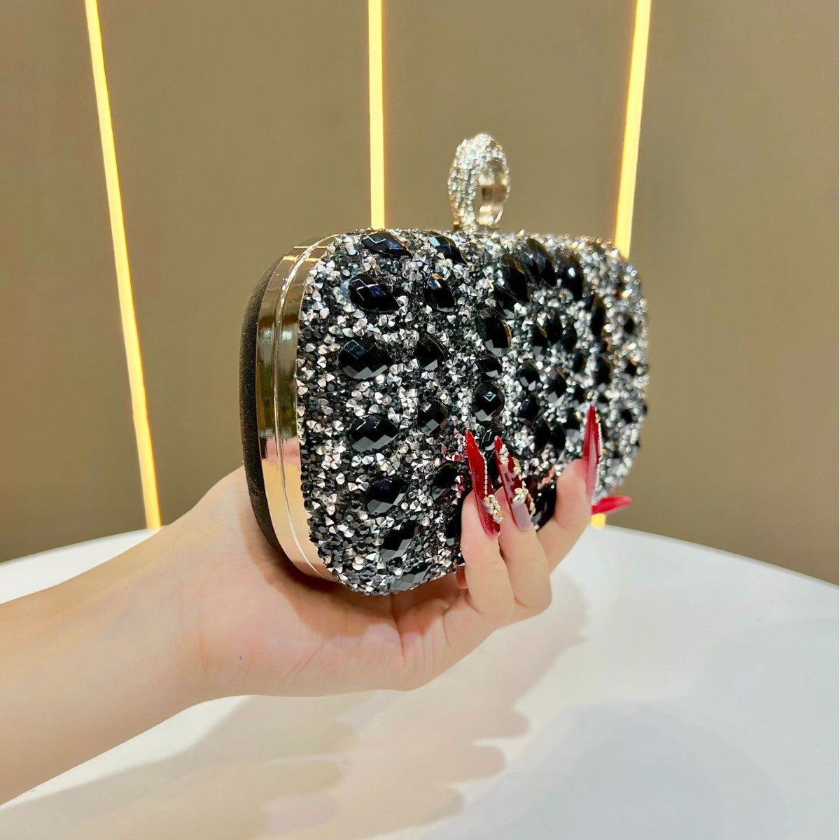 Elegante Damen Clutch mit Kette – Perfekte Crossbody Tasche für Glanzvolle Anlässe {{ DaniFest }}