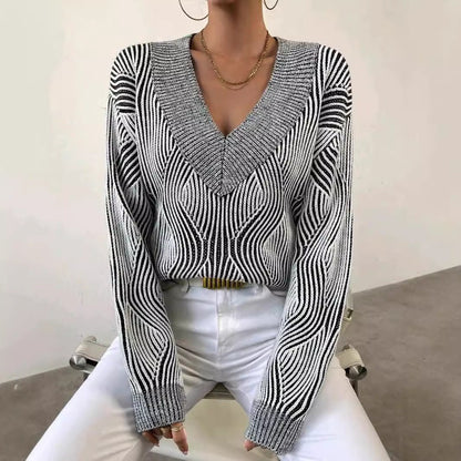 Trendiger Strickpullover mit großem V-Ausschnitt {{ DaniFest }}
