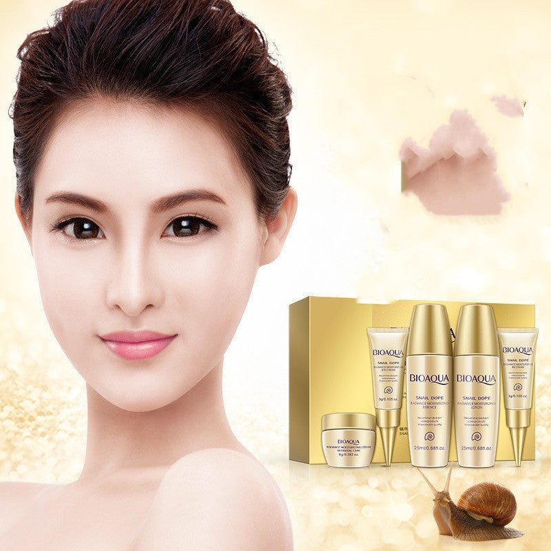 Schneckenschleim Hautpflege-Set – Nahaufnahme Snail Mucin Textur