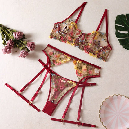 Sommer Dessous Set mit Blumenmuster – BH, Slip &amp; Strumpfgürtel (3-teilig) {{ DaniFest }}