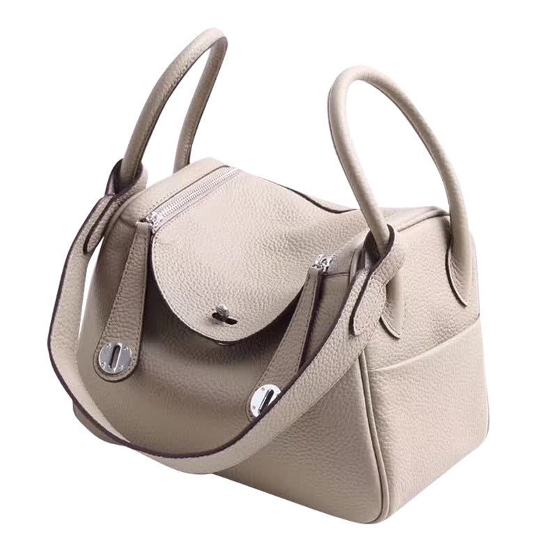 Stilvolle Echtleder Schultertasche – Der perfekte Begleiter für jeden Anlass {{ DaniFest }}