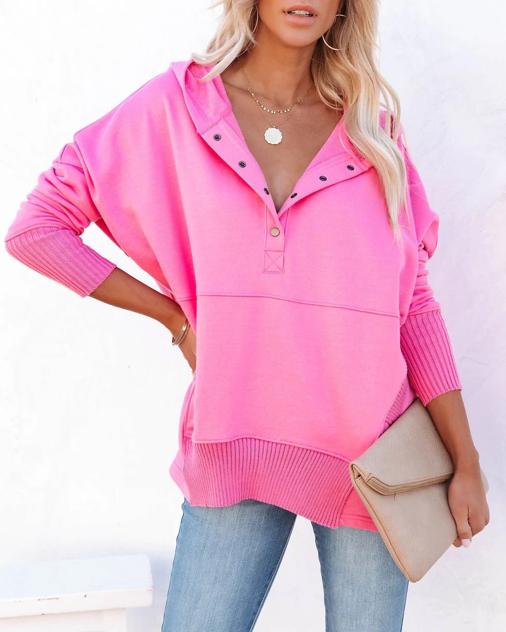 Damen Sweatshirt mit Kapuze – Verspieltes Design für Komfort und Stil {{ Stilwerk }}