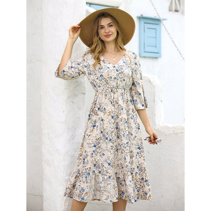 Tailliertes Pullover-Kleid mit V-Ausschnitt und 3/4-Ärmeln {{ DaniFest }}